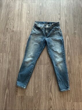 Lucky Brand Mid Rise Crop Blue Denim Jeans - Classic Slim Fit size 6/28